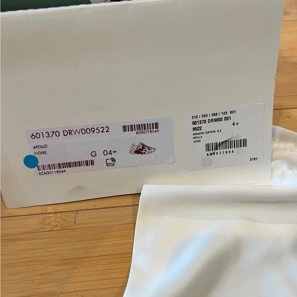 Gucci x Disney Mickey Mouse sneaker - Picture 11 of 12